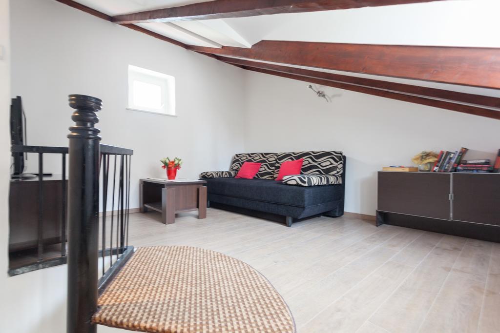 Buza Apartment *