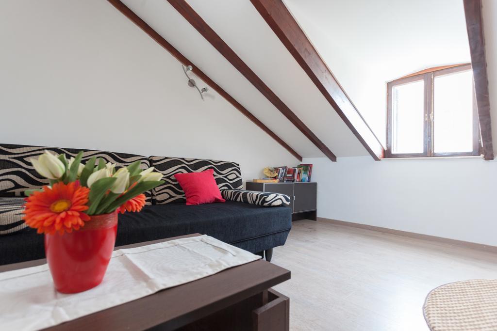 Apartment Buza